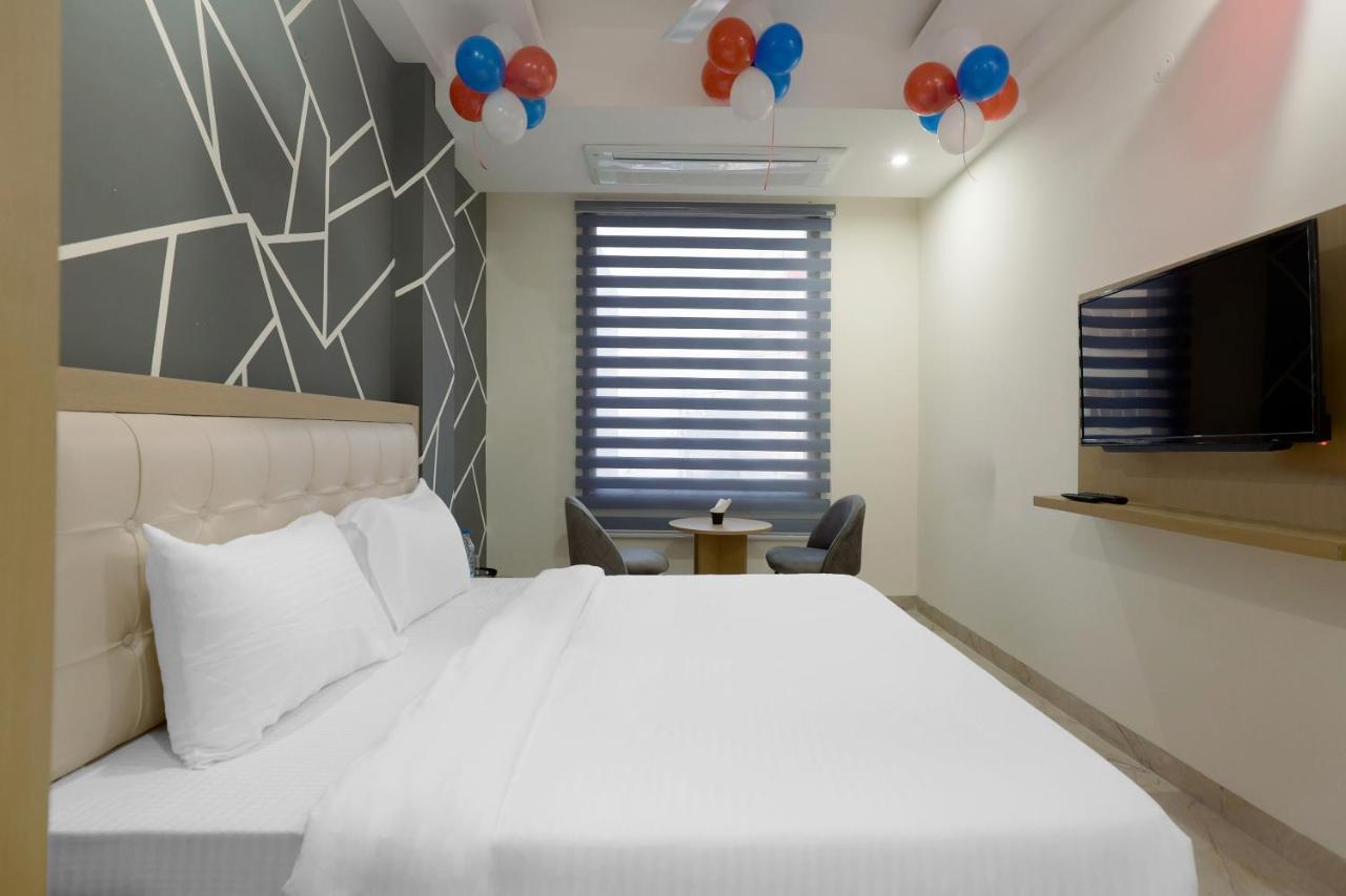 Hotel Bliss Zirakpur Экстерьер фото