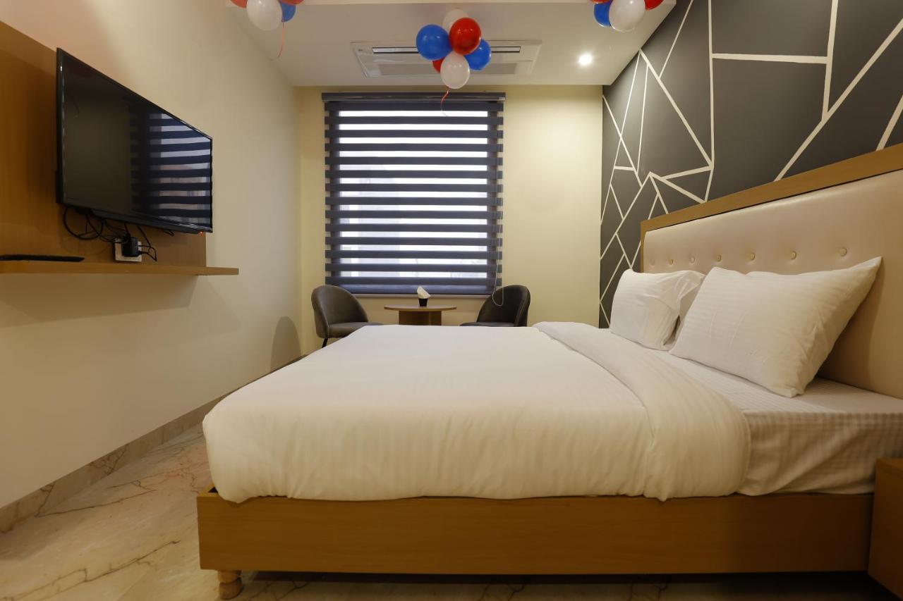 Hotel Bliss Zirakpur Экстерьер фото